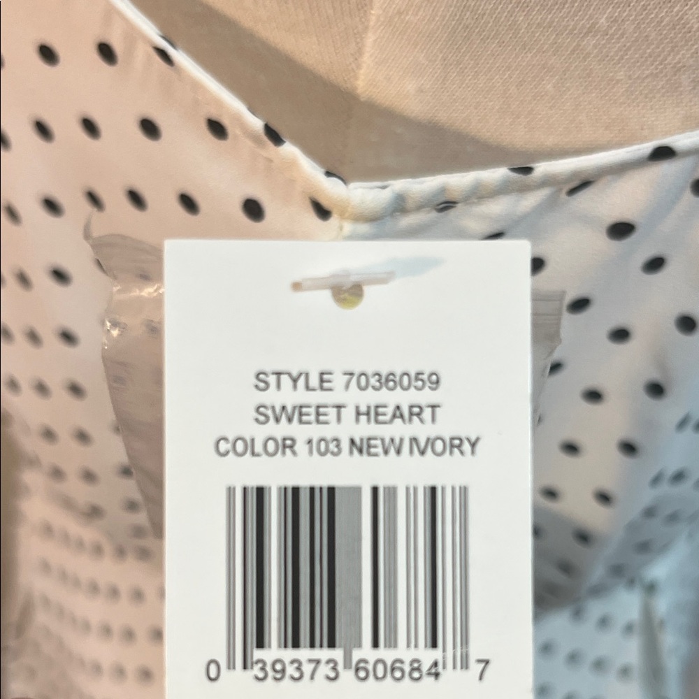 🎉HP🎉NWT CaCe Sleeveless White Polka Dot Button-Front Peplum Top - Picture 8 of 8